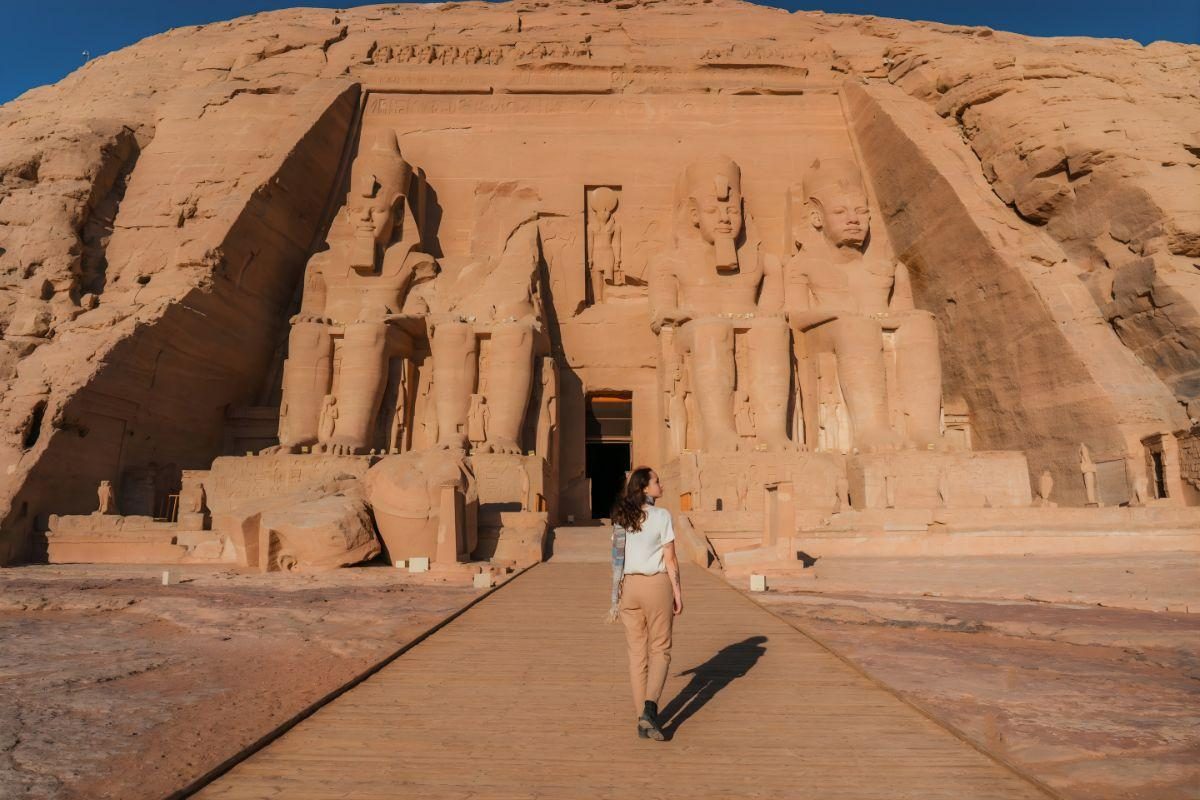 2-Day Private Upper Egypt Tour: Luxor, Aswan and Abu Simbel by Flight