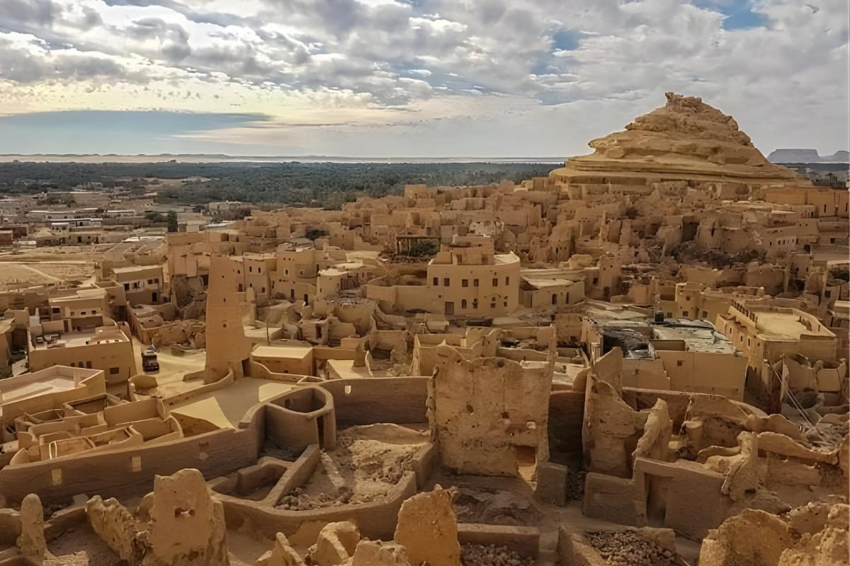 8-Day Cairo and Siwa Oasis Adventure: Pyramids, WWII History and Great Sand Sea